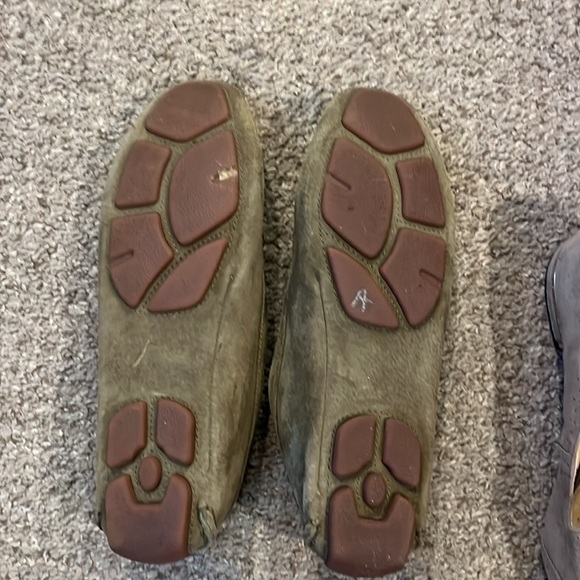 Ugg Moccasins EUC - Picture 4 of 6